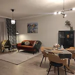 דירה Macropolis מישקולץ
