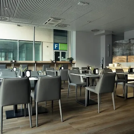 Macropolis Apartman *